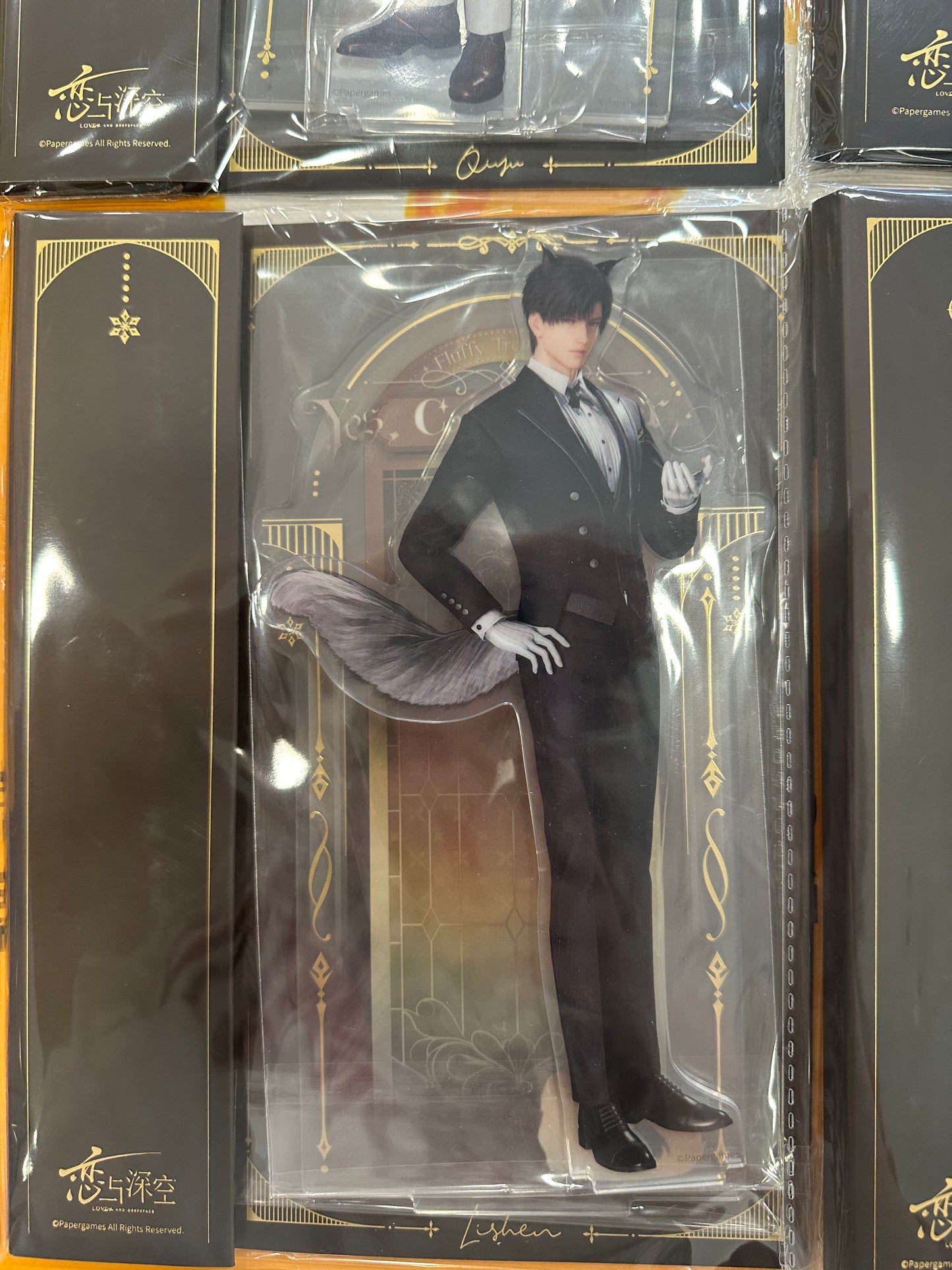 33903 Love and deepspace Yes,Cat Caretaker Zayne Acrylic stand