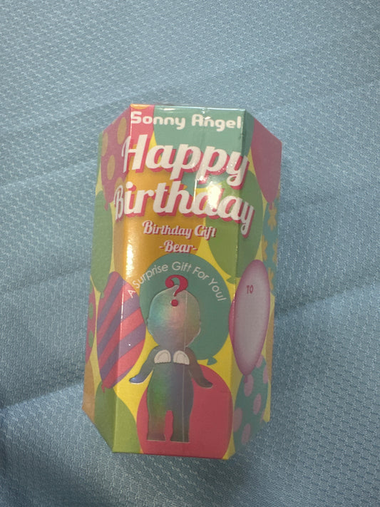 35189 Sonny Angel happy birthday gift bear