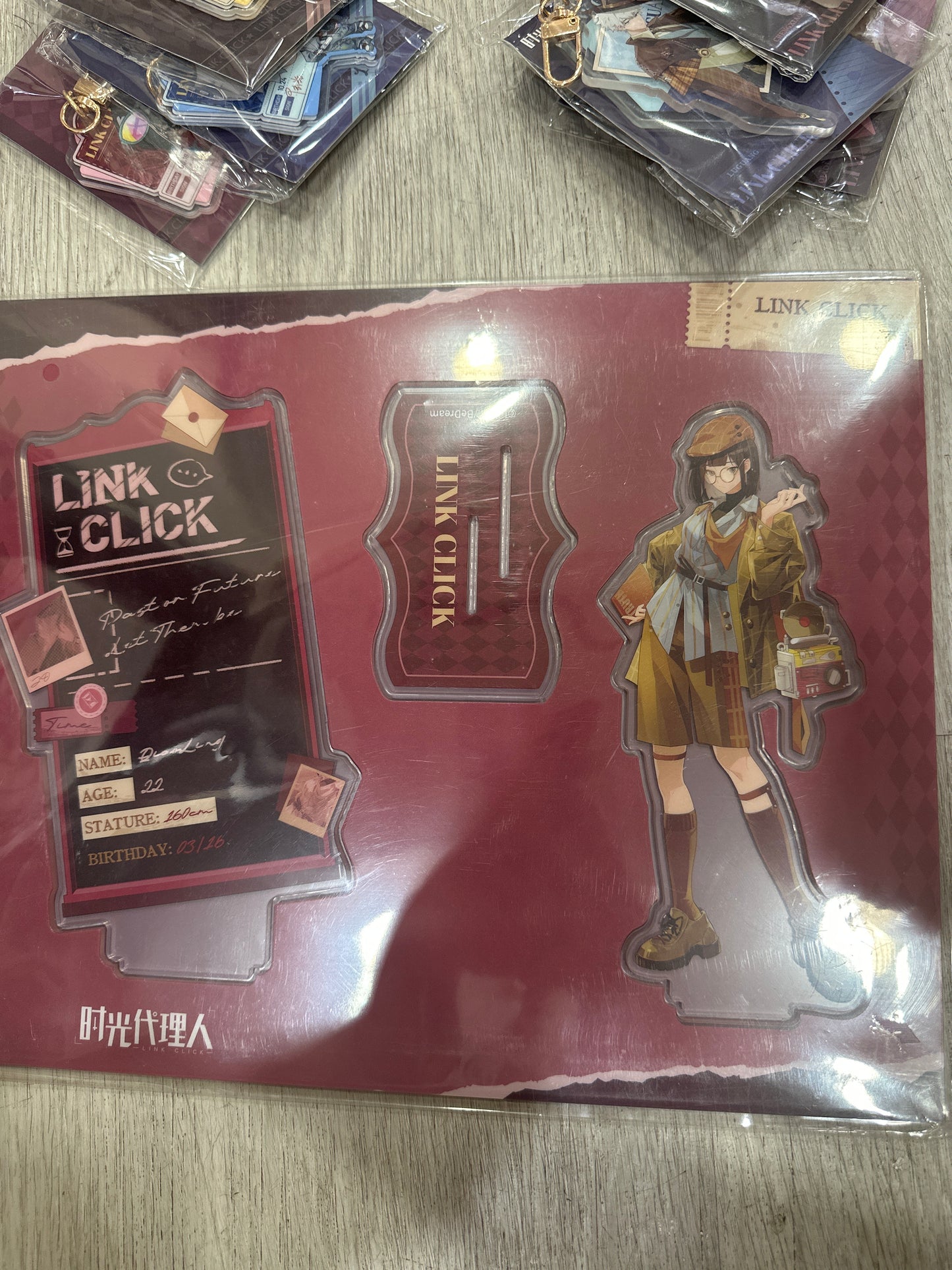 71632 Link Click-Enigma Files-Standee-Qiao Ling