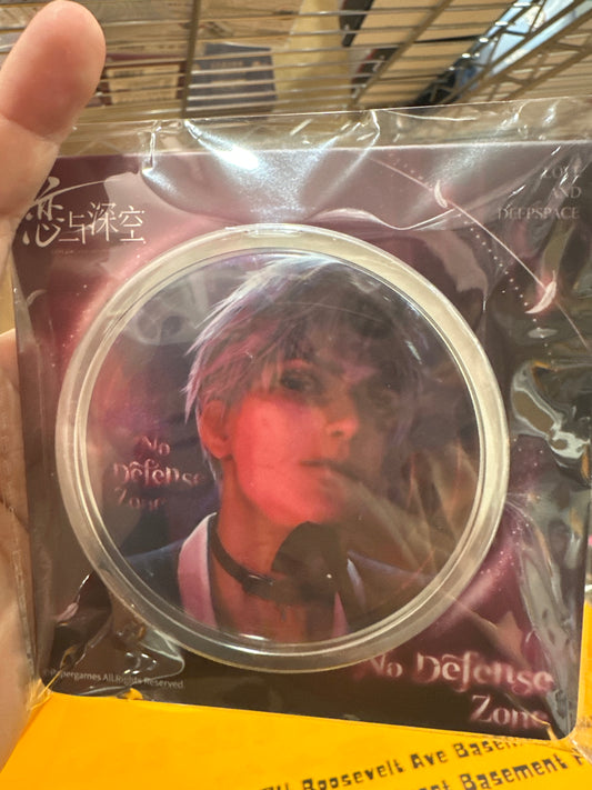 33461 Love and Deep Space Sylus badge