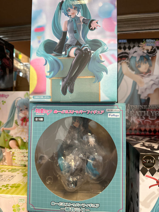36714 Miku Figure
