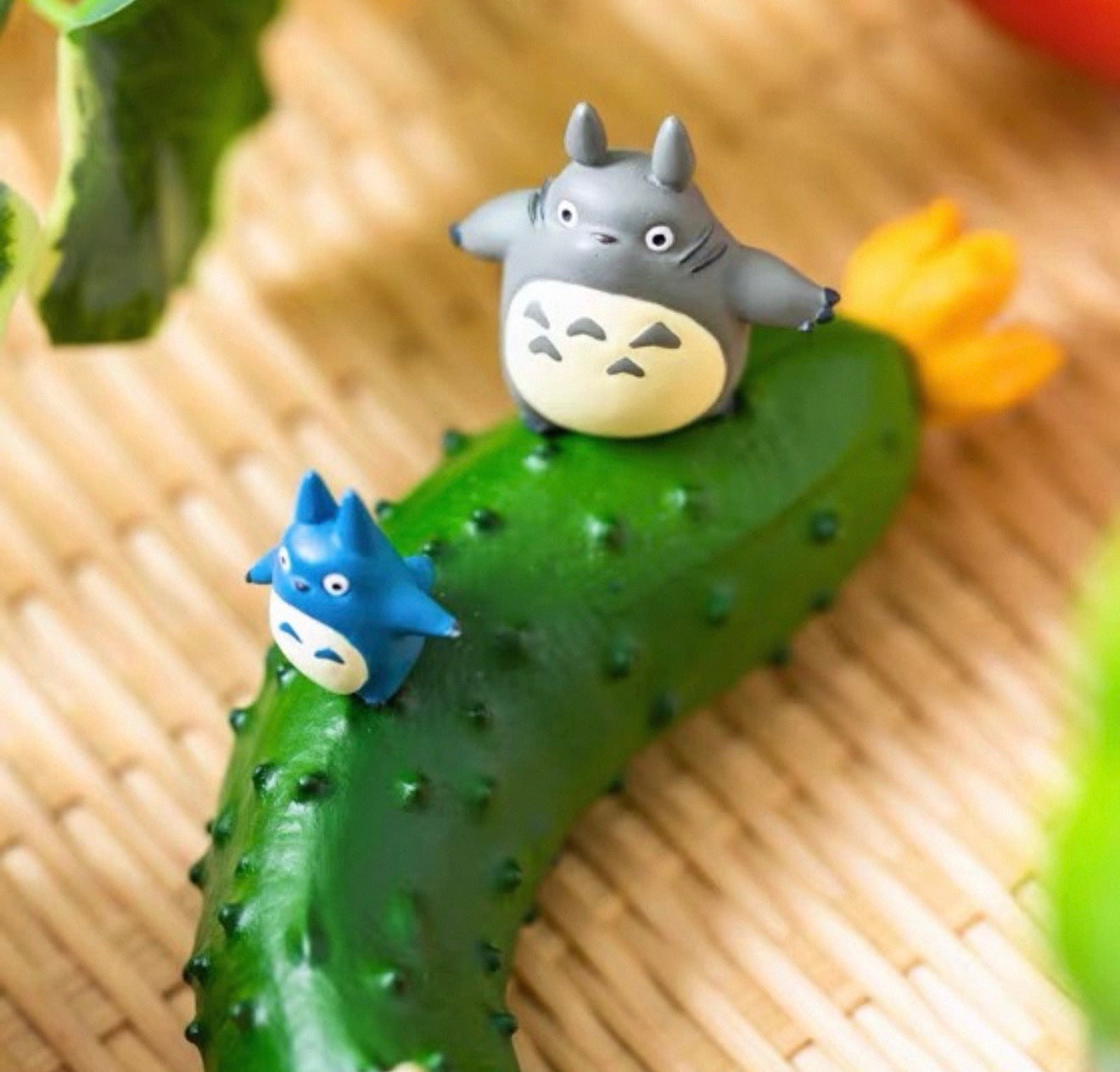 42584 The World Of Studio GHIBLI: My Neighbor Totoro Desk Display (Cucumber)