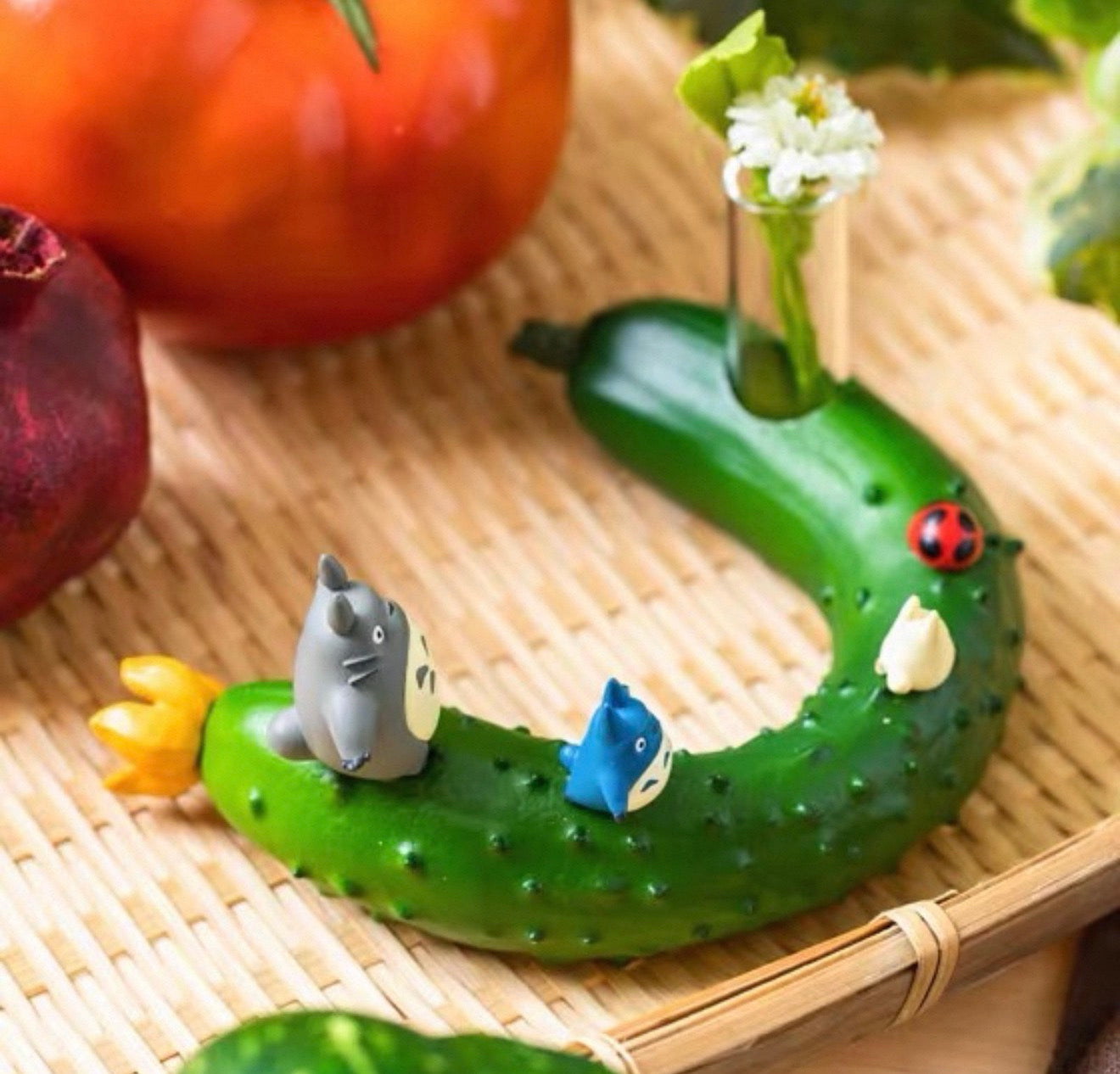 42584 The World Of Studio GHIBLI: My Neighbor Totoro Desk Display (Cucumber)