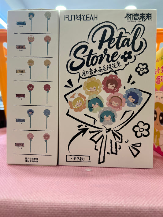 72062 Hatsune Miku Petal Store bouquet plush blind box