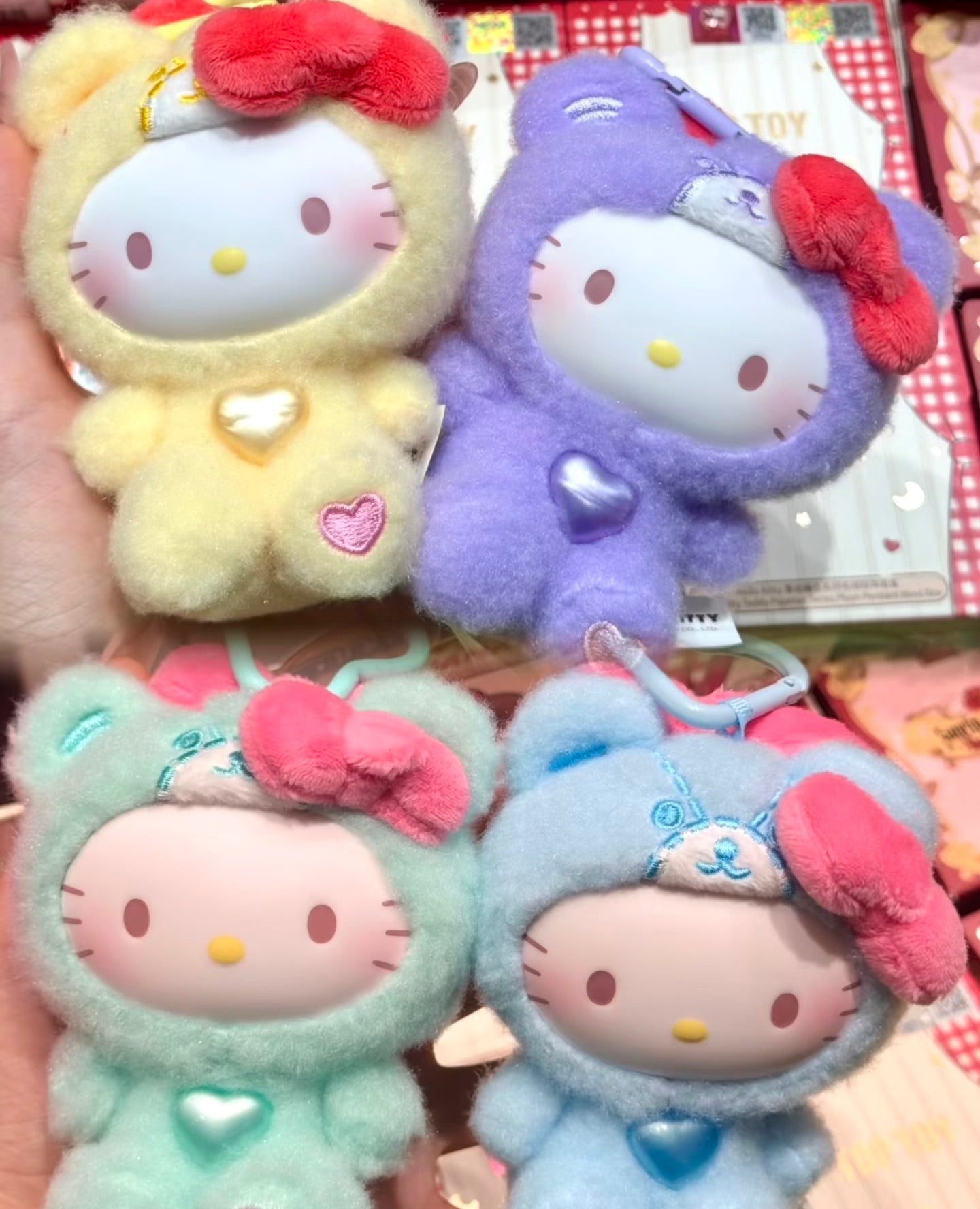 44983 Hello Kitty Teddy Pajamas plush pendant blind box